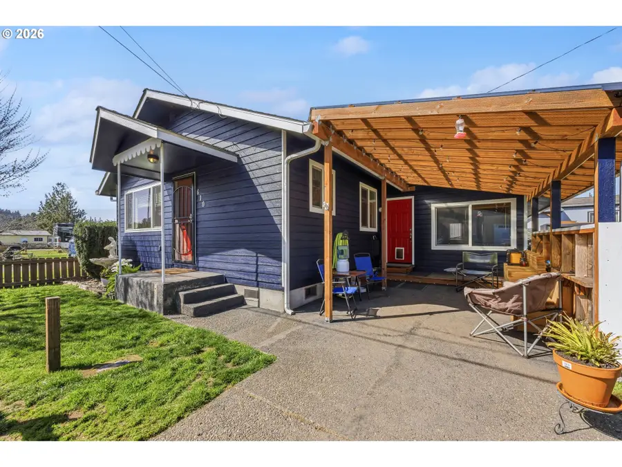 610 Park Ave, Lakeside, OR 97449 - #2