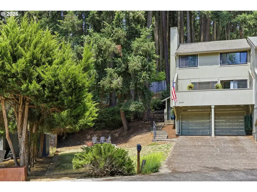 2635 E Wilshire Dr, Eugene, OR 97405 - #3