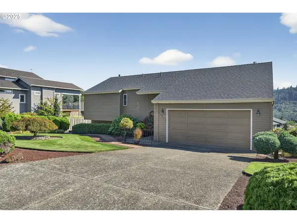 10810 SE Vista View Ln, HappyValley, OR 97086