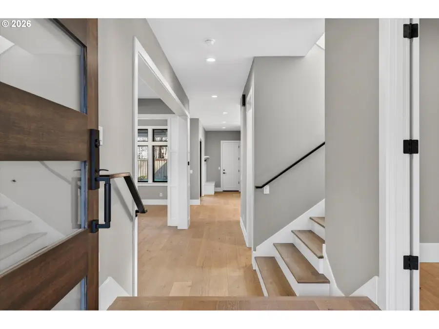 891 8th St, Lake Oswego, OR 97034 - #3