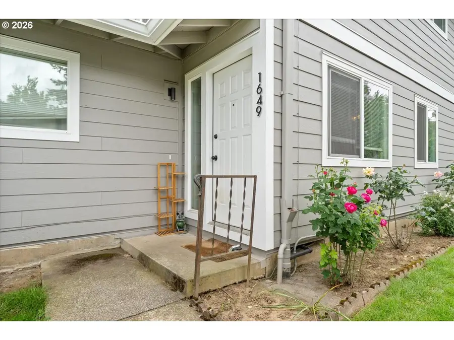 1649 NE Kane Dr, Gresham, OR 97030 - #3