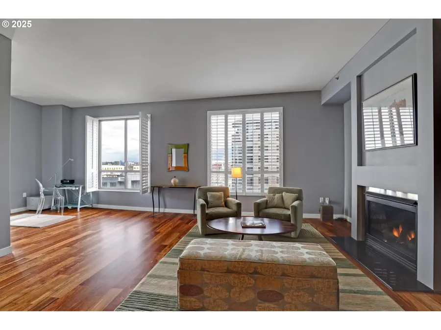 922 NW 11th Ave #602, Portland, OR 97209 - Image #2