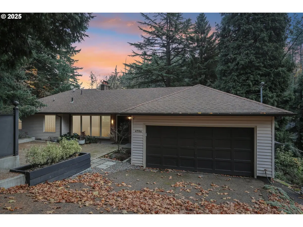 4786 SW Elm Ln, Portland, OR 97221 - Image #1