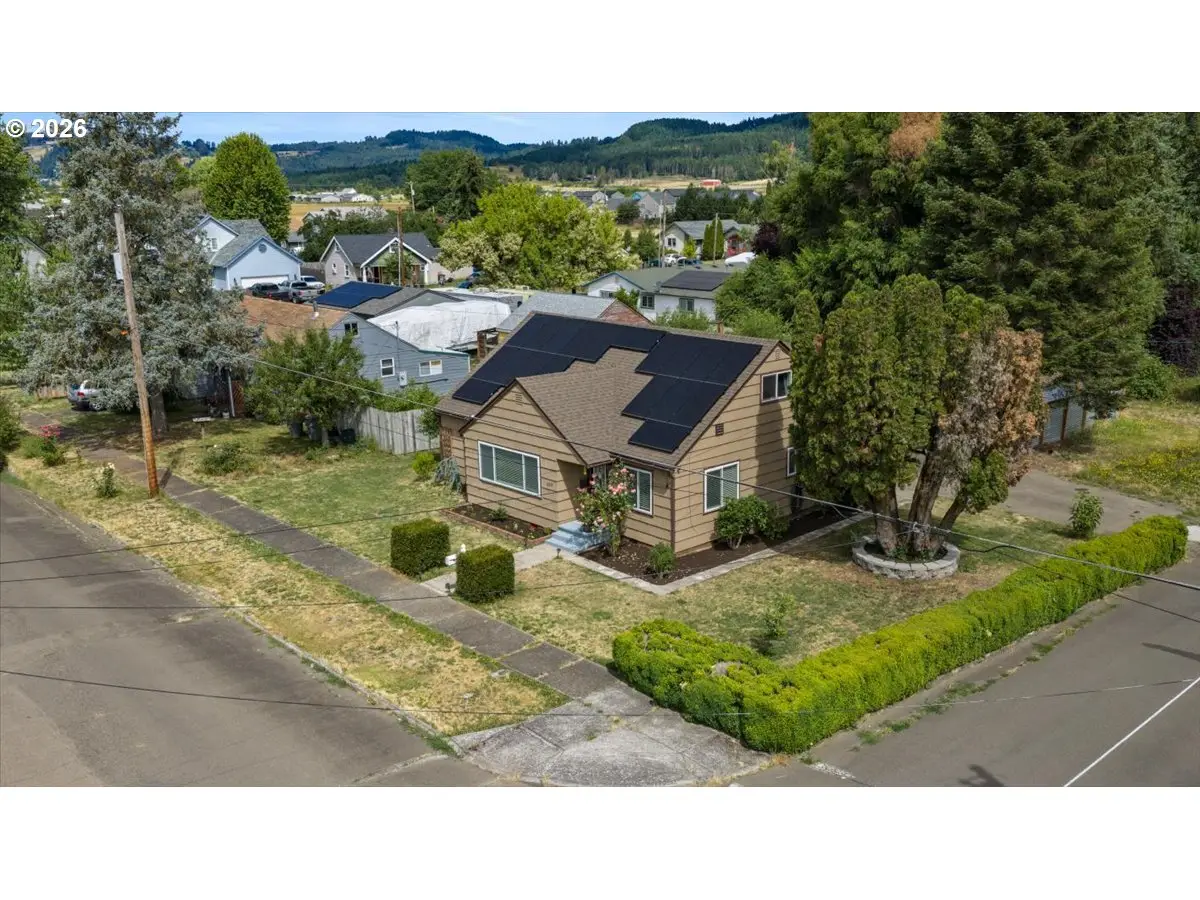 409 NW Yamhill St, Sheridan, OR 97378 - #1