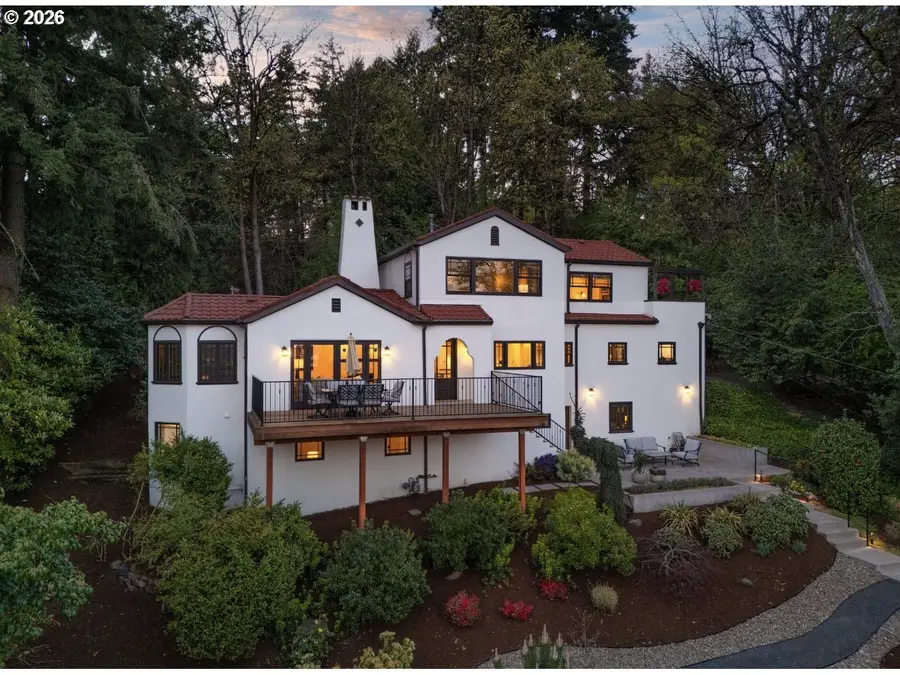 4323 SW Hamilton Ter, Portland, OR 97239 - #2