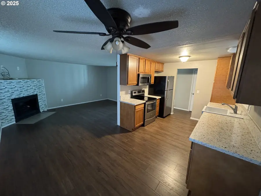 22630 NE Schuyler St, Fairview, OR 97024 - Image #3