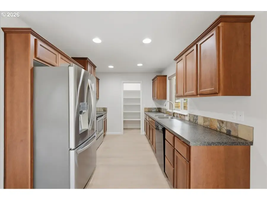 8011 NE 142nd Ave, Vancouver, WA 98682 - #2