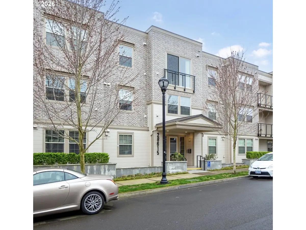 28615 SW Paris Ave #208, Wilsonville, OR 97070 - #1