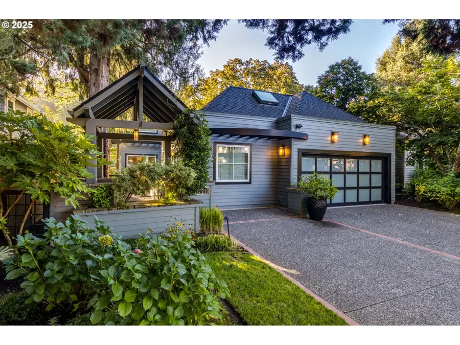 17210 Cedar Rd, Lake Oswego, OR 97034 - Image #2