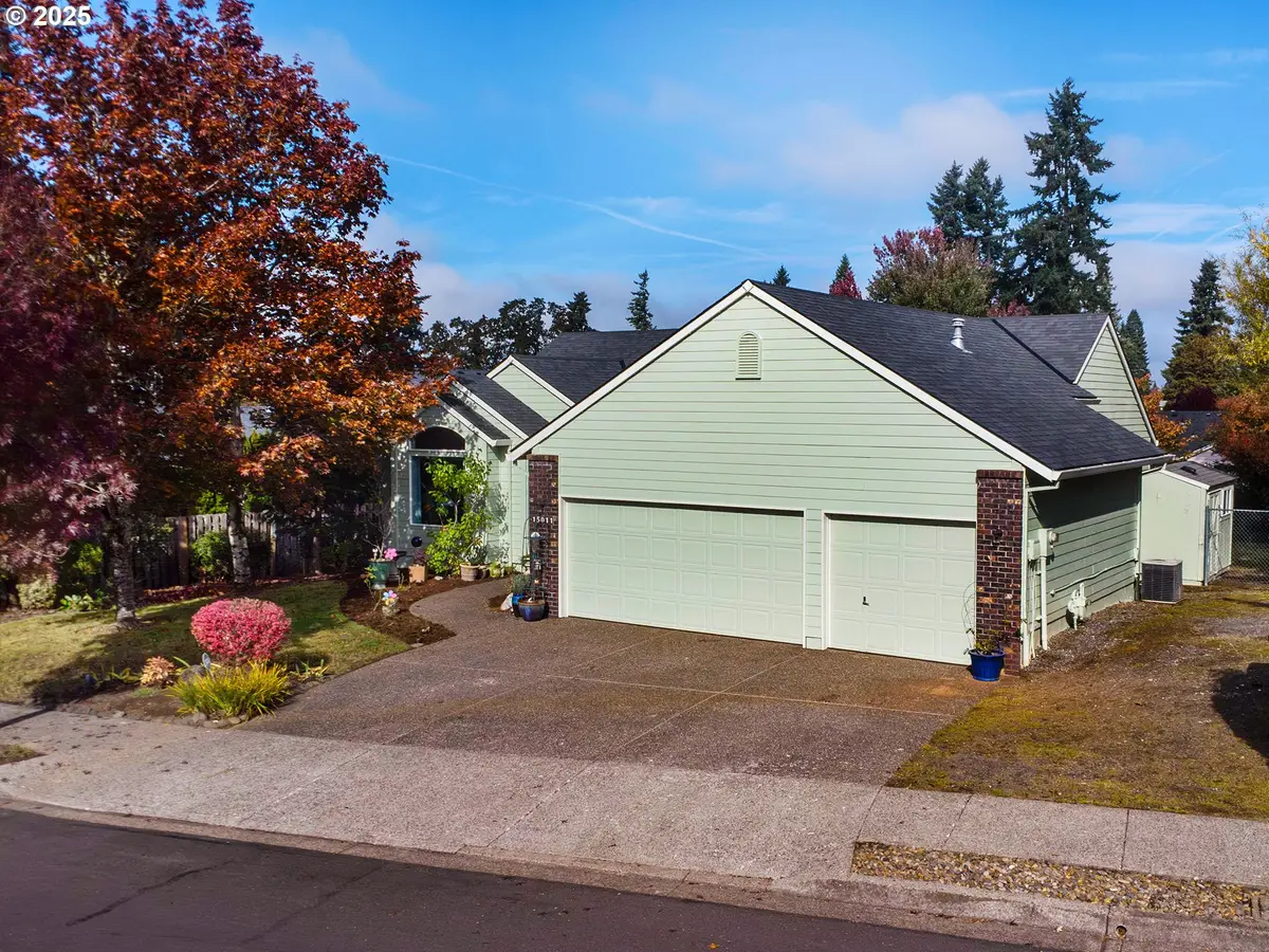 15011 Pebble Beach Dr, Oregon City, OR 97045 - Image #1