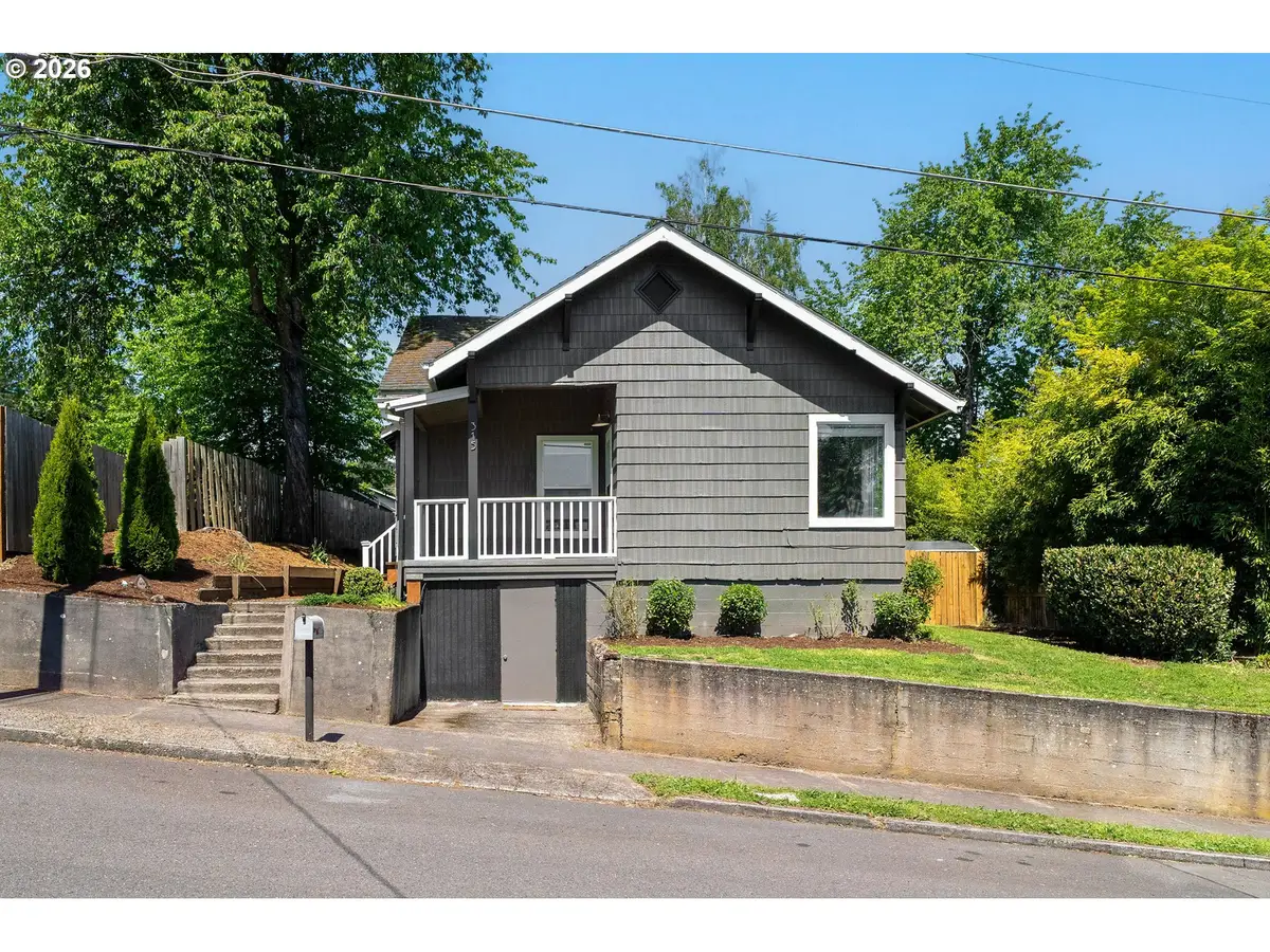 315 NW 15th Ave, Camas, WA 98607 - #1