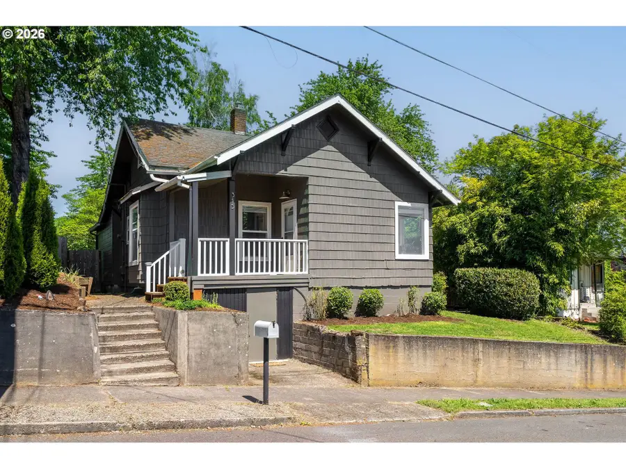 315 NW 15th Ave, Camas, WA 98607 - #2