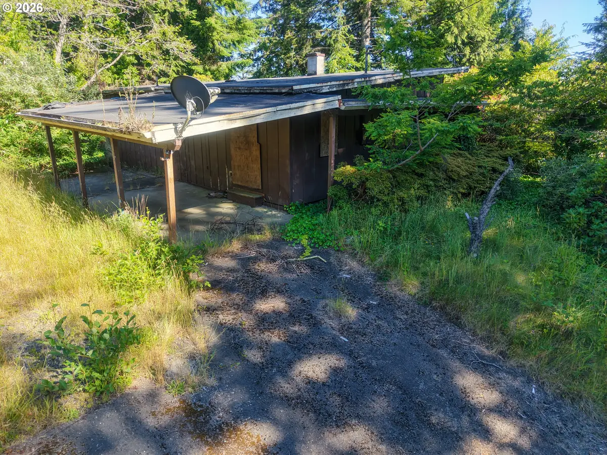 1840 S 19th St, Coos Bay, OR 97420 - #1