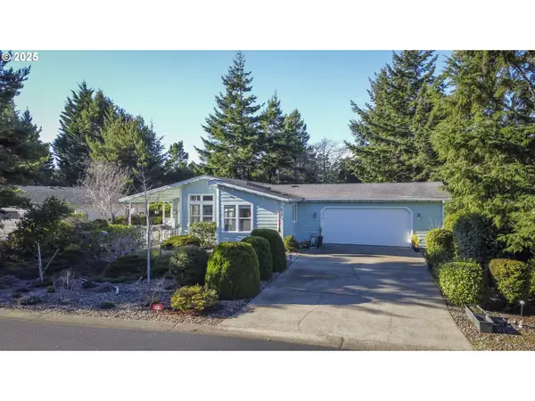 515 Robin Ln, Florence, OR 97439