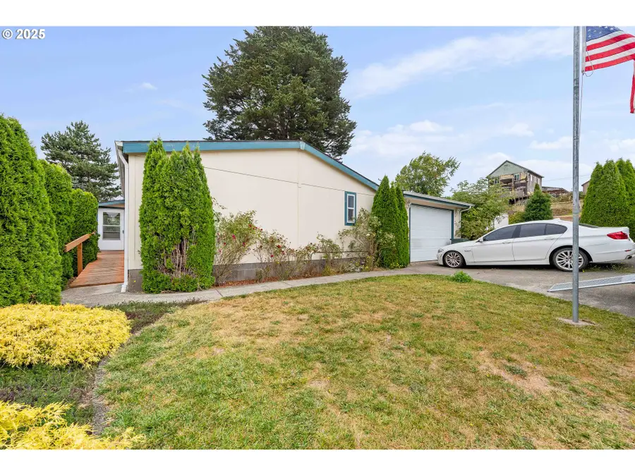 235 1st Ave, Coos Bay, OR 97420 - Image #2