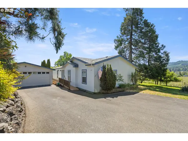 1971 E Sixth Ave, Sutherlin, OR 97479