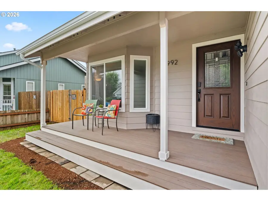 992 S 44th St, Springfield, OR 97478 - #3