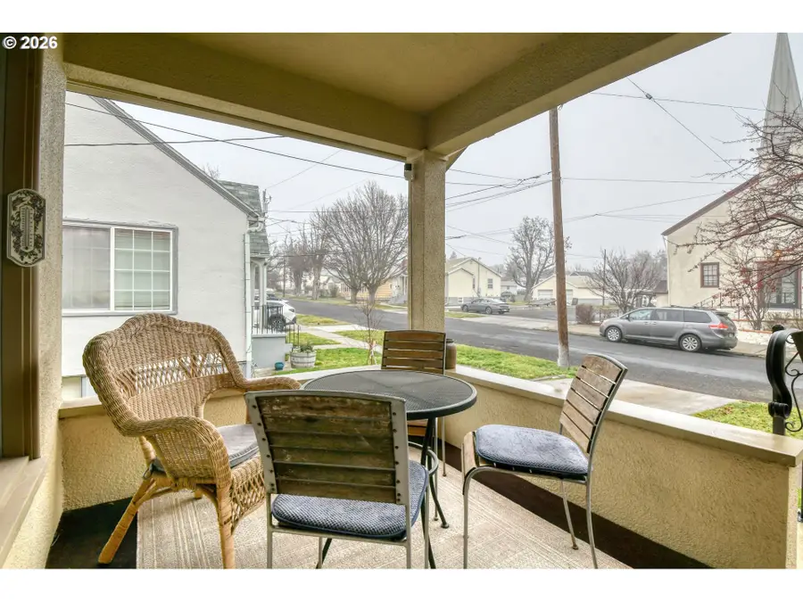 3 NW 9th St, Pendleton, OR 97801 - Image #2