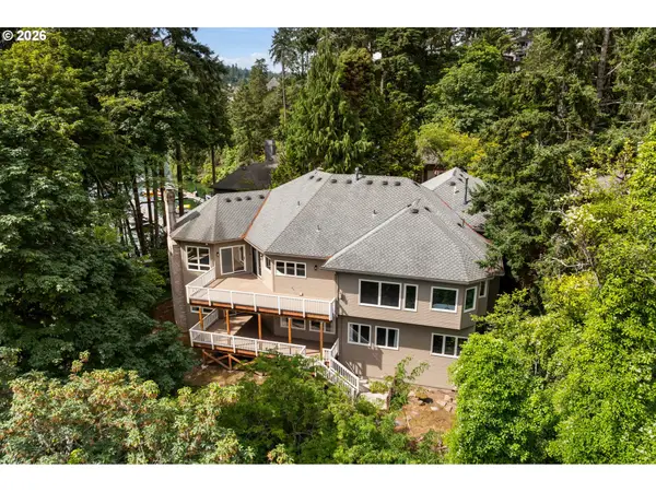 1563 Bay View Ln, LakeOswego, OR 97034