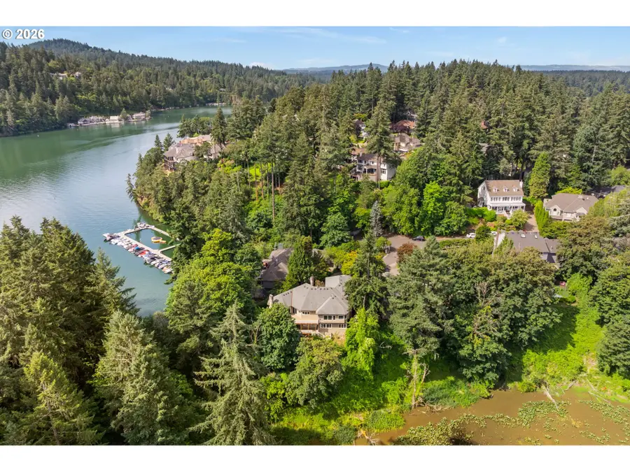 1563 Bay View Ln, Lake Oswego, OR 97034 - #2