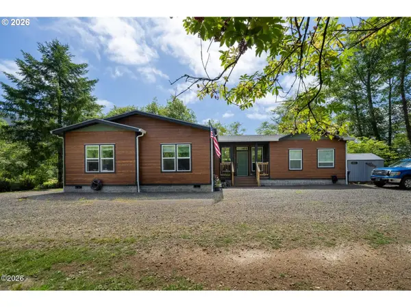 1150 Skyline Dr, Tillamook, OR 97141