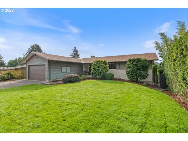 880 NW 3rd St, Gresham, OR 97030
