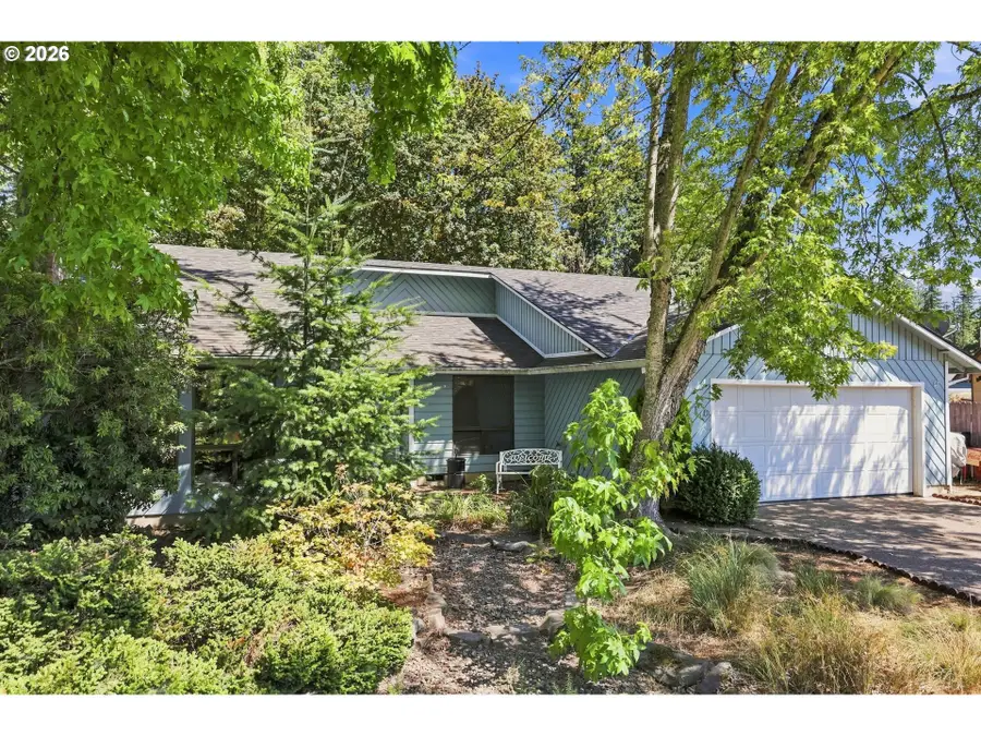 310 NE Kingwood St, McMinnville, OR 97128 - #2