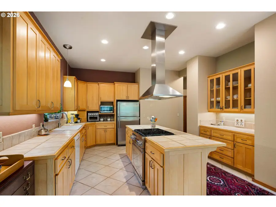 217 Rockridge Loop, Eugene, OR 97405 - #3