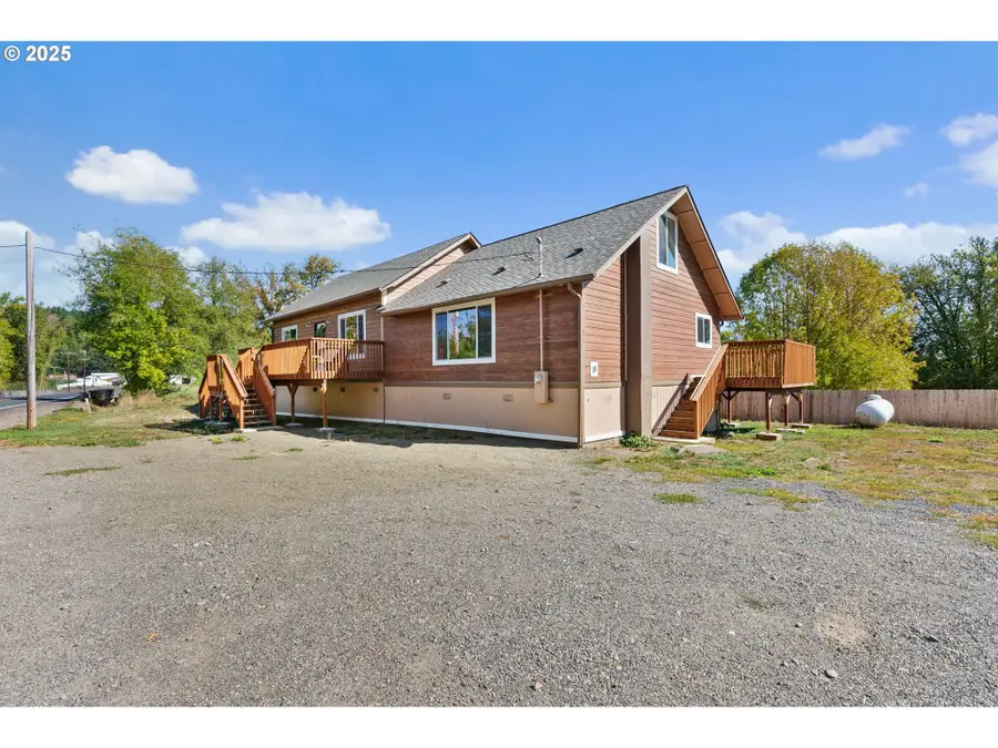 300 Lincoln Creek Rd, Centralia, WA 98531 - Image #2