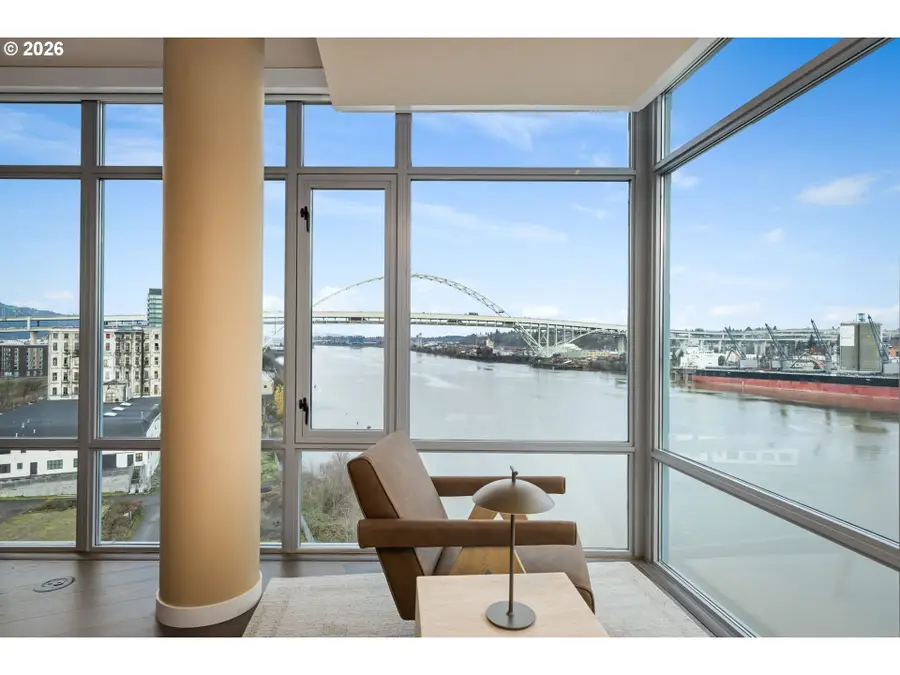 1310 NW Naito Pkwy #901A, Portland, OR 97209 - #3