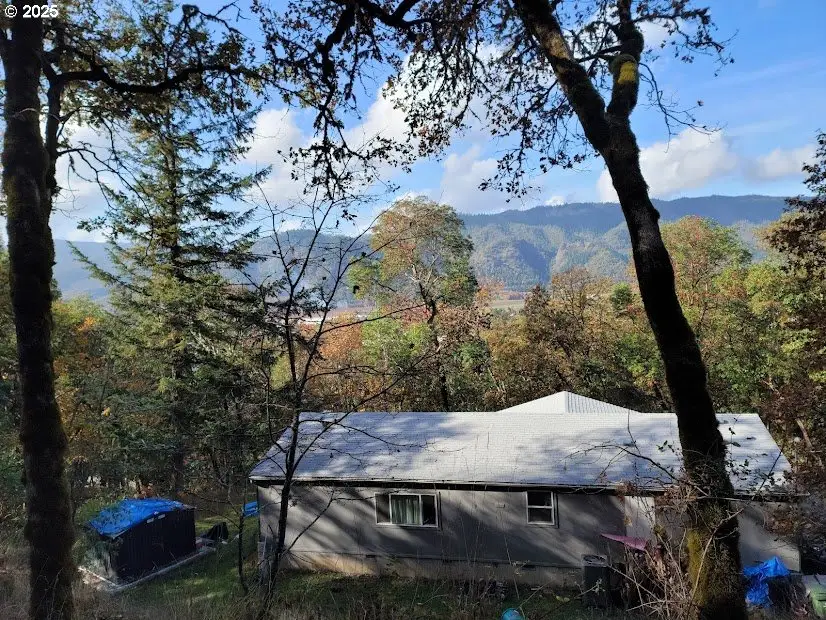 781 Plin St, Tri City, OR 97457 - Image #3