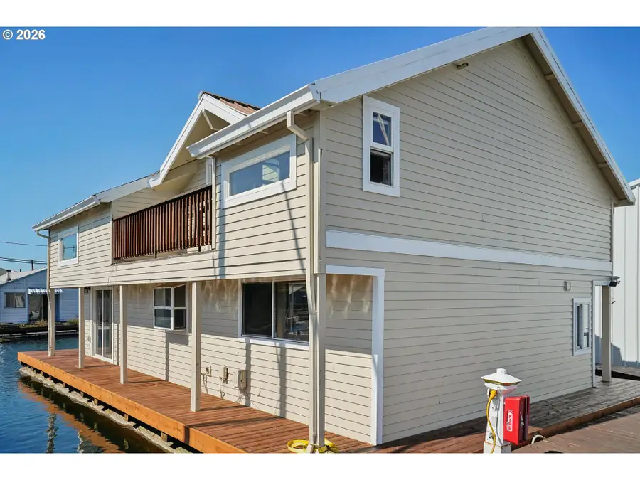 3307 NE Marine Dr #ABH1, Portland, OR 97211 - #3
