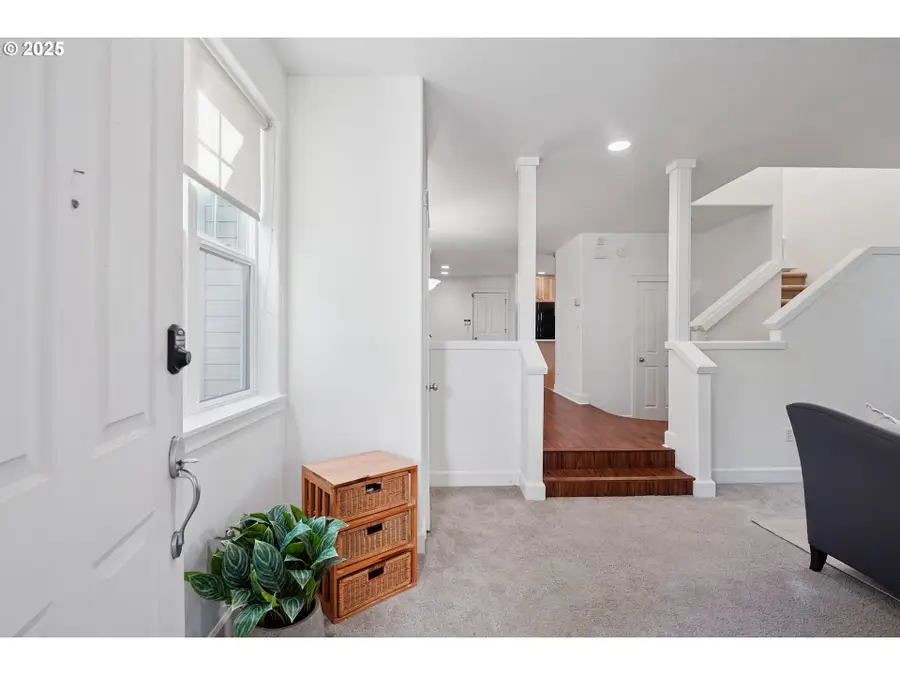 9926 NW Justus Ln, Portland, OR 97229 - Image #3