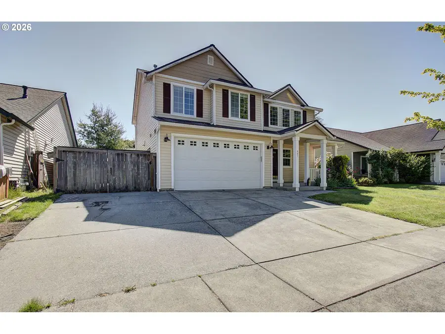 907 NW 13th Ave, Battle Ground, WA 98604 - #2