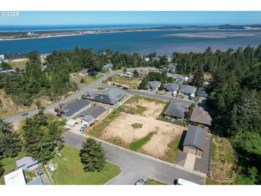 0 Division, Coos Bay, OR 97420 - Image #2
