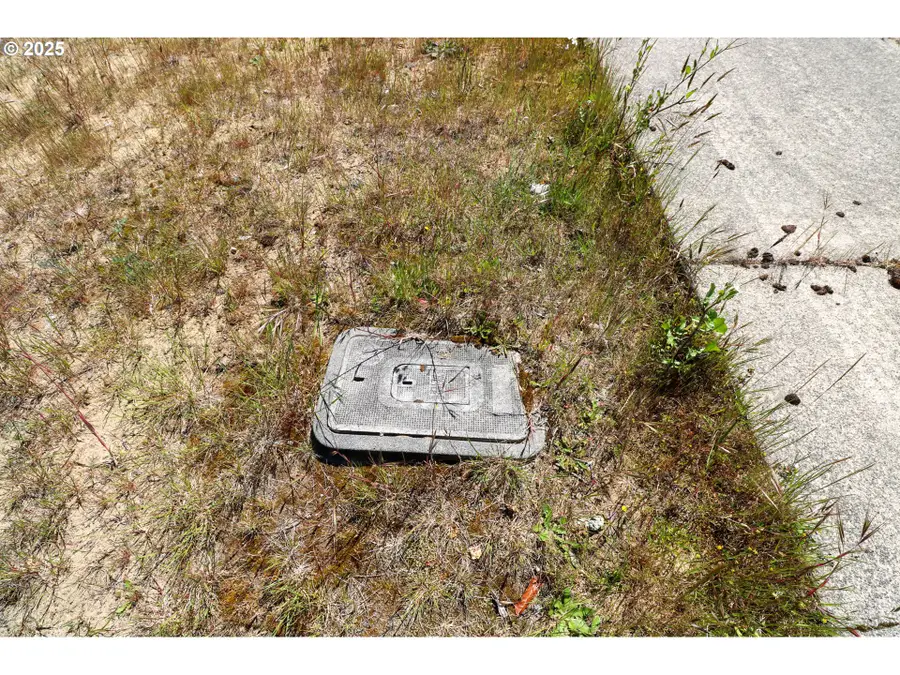 0 Division, Coos Bay, OR 97420 - Image #3