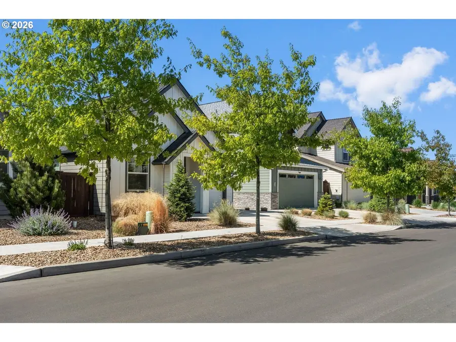 4124 SW Coyote Ave, Redmond, OR 97756 - #2