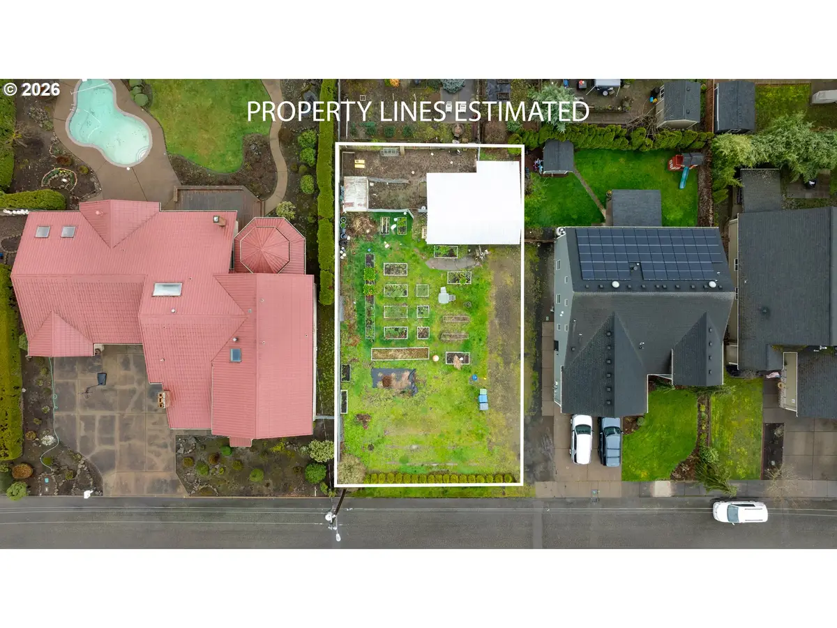 1702 NE Laurel Ave, Woodburn, OR 97071 - #1