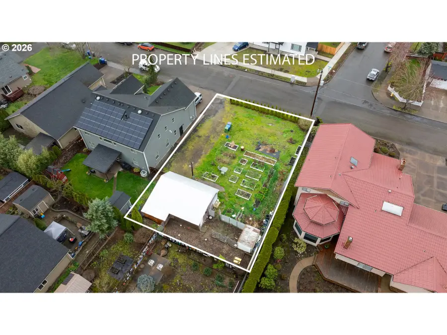 1702 NE Laurel Ave, Woodburn, OR 97071 - #3