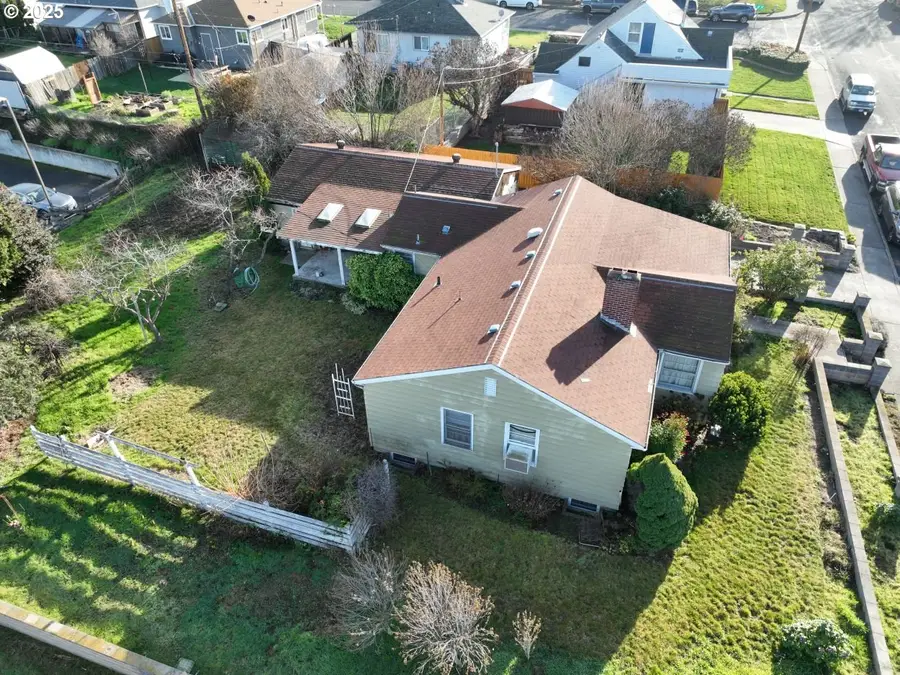 1300 View Ct, The Dalles, OR 97058 - Image #2