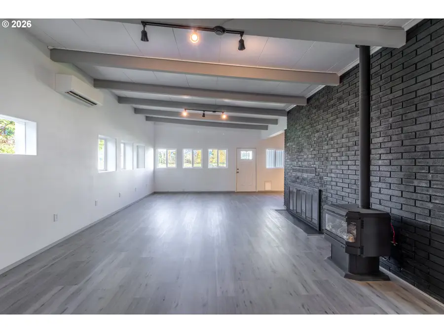 255 Shady Dr, Roseburg, OR 97471 - #2