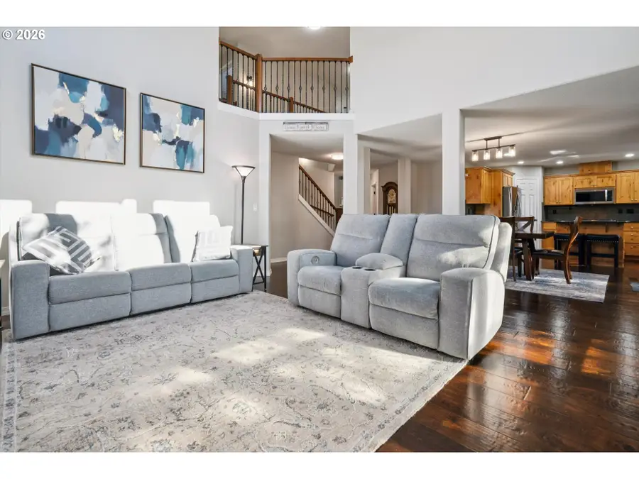 2137 N Legacy Dr, Newberg, OR 97132 - #3