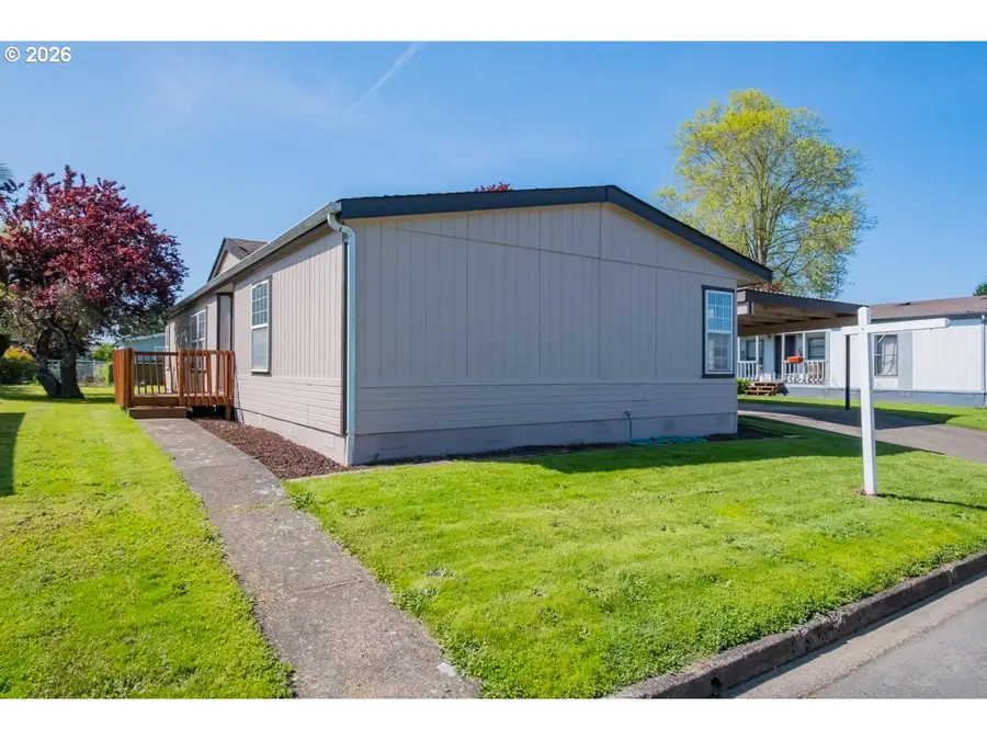 1145 SW Cypress St #107, McMinnville, OR 97128 - #2