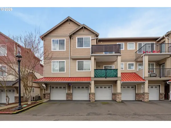 635 NW Lost Springs Ter #401, Portland, OR 97229