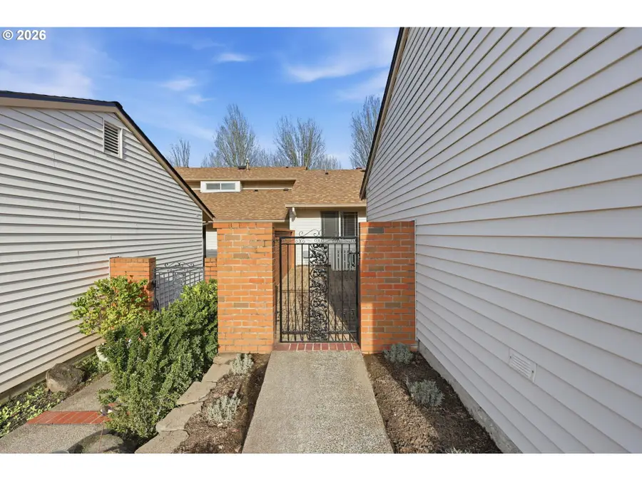 15765 SW Greens Way, Tigard, OR 97224 - #2