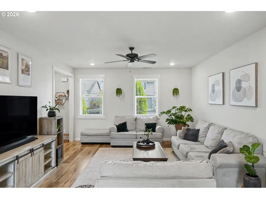 Constellation Ave Ne, Salem, OR 97305 - #3