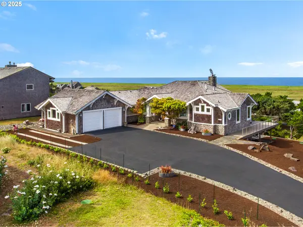 5270 High Ridge Rd, Gearhart, OR 97138