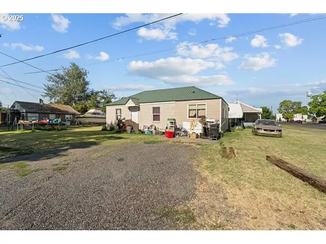 105 S Earl Ct, Stanfield, OR 97875 - Image #1