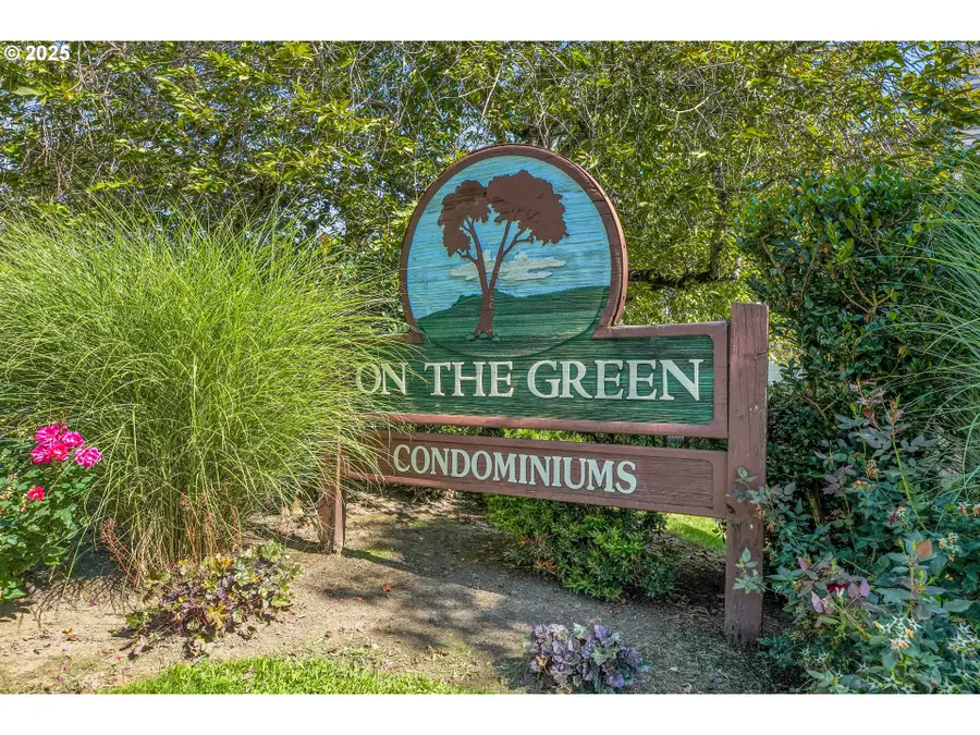 10196 SW Trapper Ter, Beaverton, OR 97008 - Image #2