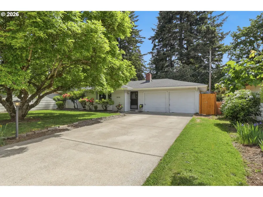 3830 SE 150th Ave, Portland, OR 97236 - #2